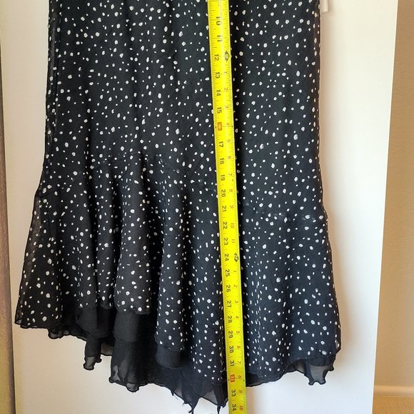 REDUCED 111  Chico's Asymmetrical  Skirt Black/ White Dots. Size 0 or size Small - Picture 2 of 4